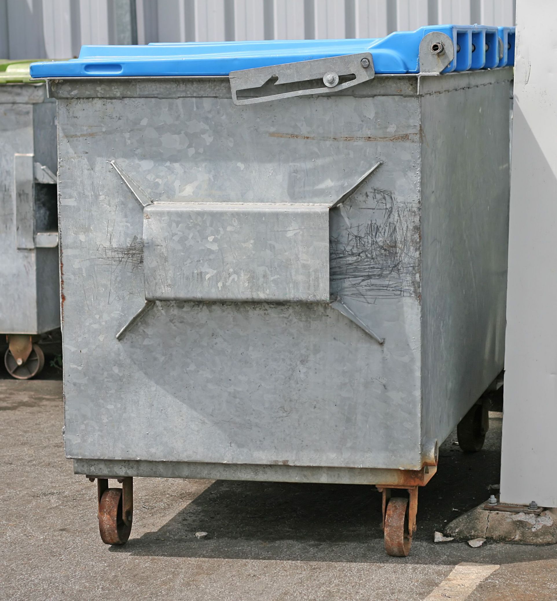 How to Rent a Roll Off Dumpster Covington, KY Residents Trust for Home Cleanouts?
