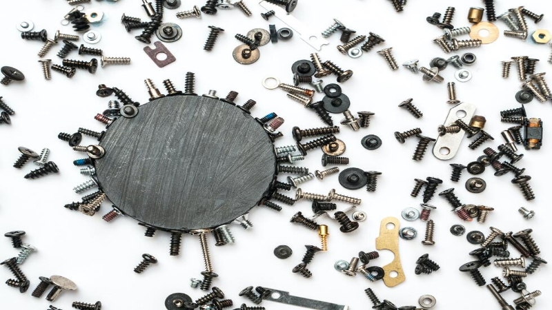 A Straightforward Introductory Guide to Nuts, Bolts and Fasteners