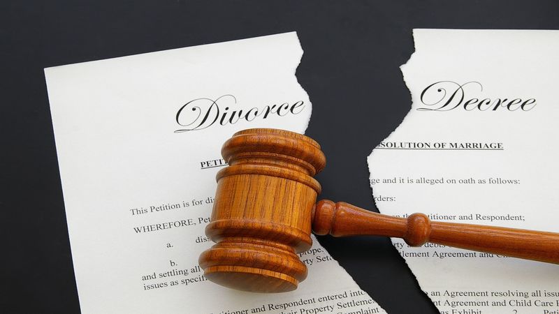 Find a Competent Bradenton, FL Divorce Law Attorney Without Any Trouble