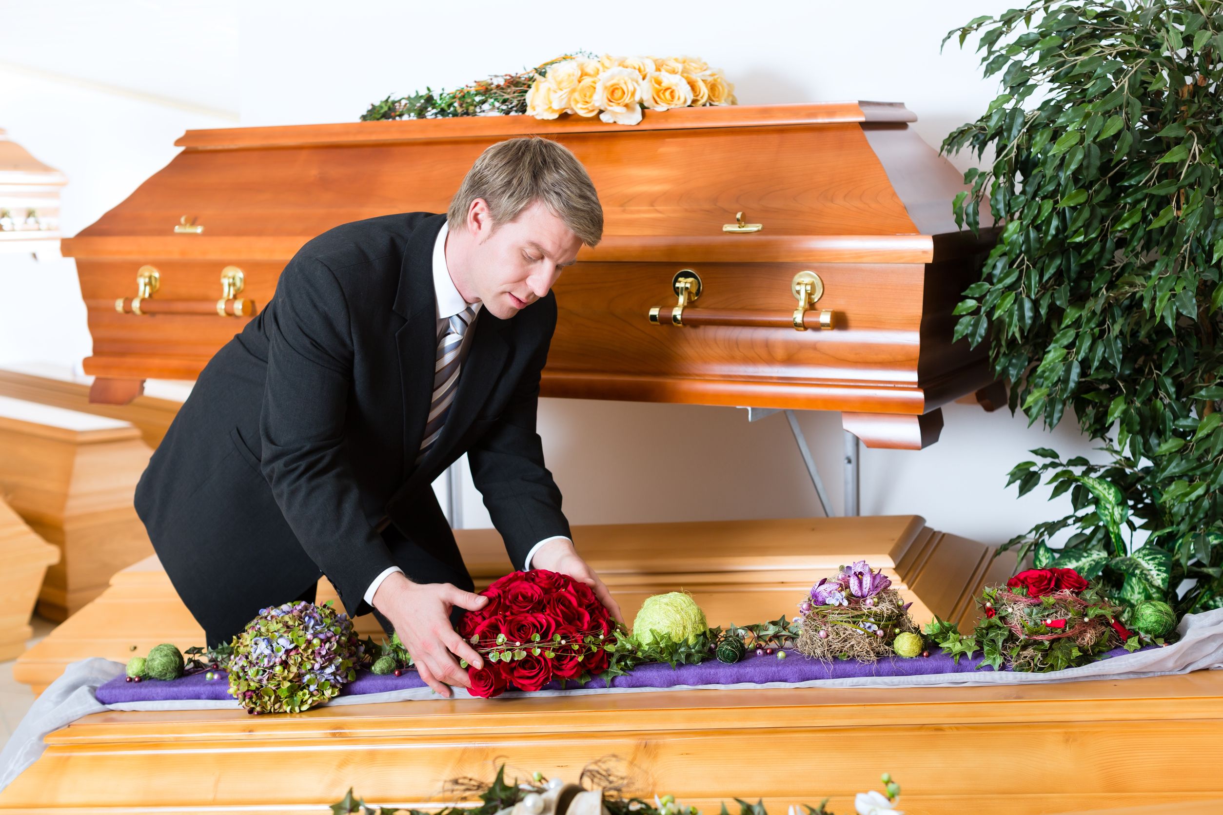Things to Consider When Selecting Cremation Funeral Homes Near Me