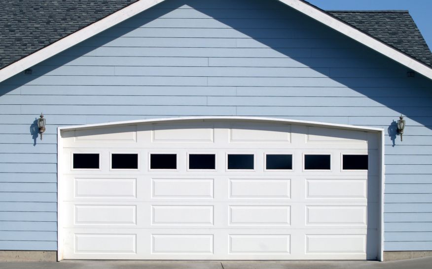 Emergency Garage Door Repair Services in Chicago – Crystal Overhead