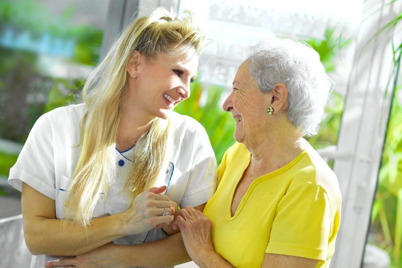 Advantages of Dementia Care at Home in Bradenton, FL